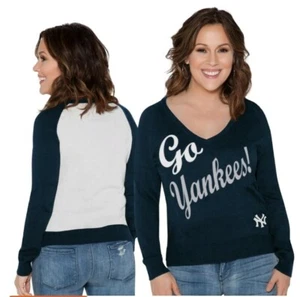 New York Yankees Womens size medium Sweater NWT By Touch By Alyssa Milano - Picture 1 of 7