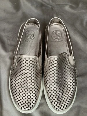 Zapatillas Mujer Tory Burch Sin Cordones Corte Láser Cuero Metálico Dorado Talla 6.5 Foto 1 de 4