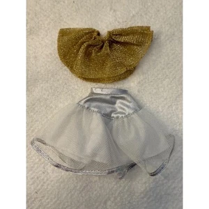 Juego De Colección De 2, Faldas Muñeca Barbie, Blanco/Plateado y Dorado Brillante, Usado En Excelente Condición!!! - Imagen 1 de 3