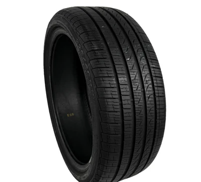 Used 225/40R19 Pirelli Cinturato P7 Run Flat 93H 8/32 (DOT 24) Foto 1 de 3