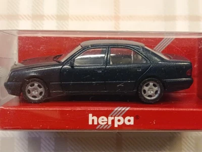 MERCEDES MB E-Kasse '99 - plastic model - 1/87 H0 - Herpa art.032780 - Immagine 1 di 2