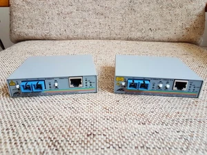Allied Telesyn AT-MC103XL Konwerter Fast Ethernet na światłowodowy - Zestaw - Zdjęcie 1 z 4