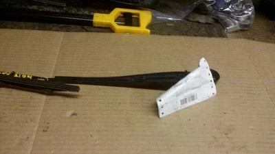 Brazo limpiaparabrisas Bonneville 99 16699 Foto 1 de 4