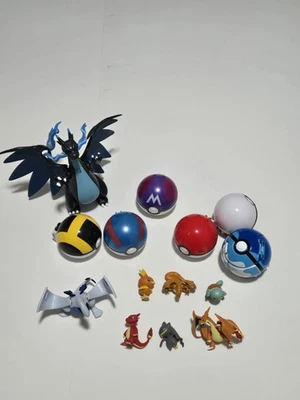 Figura Vinilo Articulado Pokemon Mega Charizard X Tomy 6" + Toneladas de Extras Foto 1 de 4