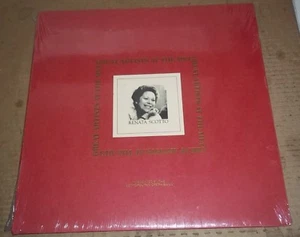 RENATA SCOTTO - Great Artists at the MET SEALED - Picture 1 of 2