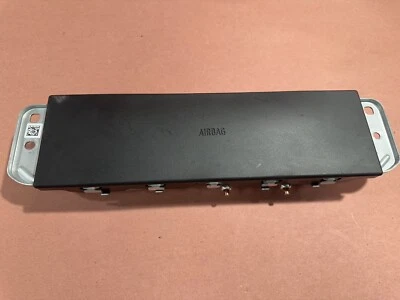 Módulo inferior de la rodilla del lado izquierdo del tablero BMW I01 I3 I3S FABRICANTE DE EQUIPOS ORIGINALES 103 K millas Foto 1 de 4