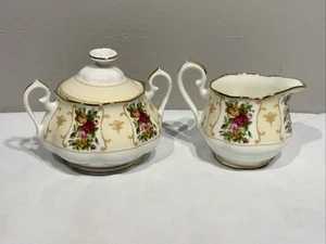 Vintage Royal Albert ROSE CAMEO PEACH Creamer & Lidded Sugar Old Country Rose - Picture 1 of 17