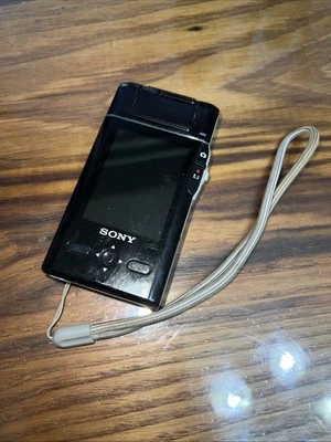 Sony MHS-PM5 HD Bloggie Digital Camera270° Swivel Lens USED UNTESTED - Image 1 of 4