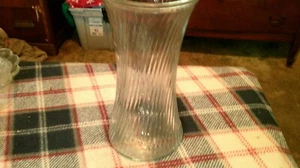 klare Blumenspitze 9 Zoll hoch Streifenmuster - Bild 1 von 3