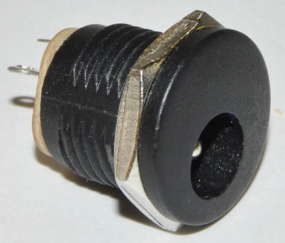 DC Power Jack Female Socket Barrel Connector - Panel Mount - 5.5 x 2.1mm - Image 1 of 4