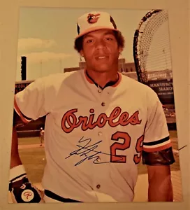 KEN SINGLETON Baltimore Orioles Autographed Hand Signed Color 8x10 Photo - Picture 1 of 1
