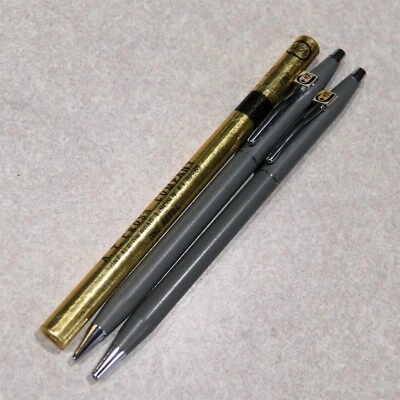 Juego de bolígrafos y lápices Cross Century gris mate con relleno ~ AD: S C Johnson Foto 1 de 4