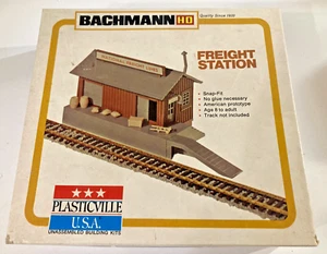 Bachmann - Plasticville - Ho Scale - Freight Station #2610 made in USA - Picture 1 of 17