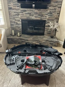 Diamond Infinite Edge Pro Compound Bow 70lb Drawback Weight w/quiver and arrows - Picture 1 of 8