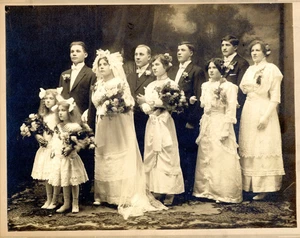 Antique Edwardian Wedding Party Photograph – Bride, Groom, Bridesmaids & Flower - Picture 1 of 3