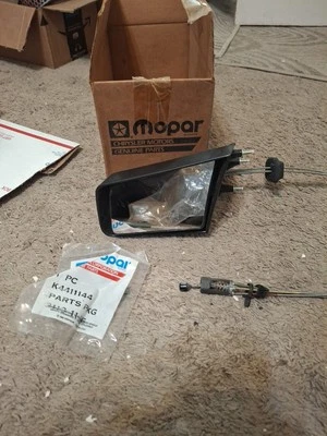 Espejo retrovisor lateral remoto láser Dodge Daytona/Chyslr 1984 85 86 4318267 OEM MOPAR nuevo de lote original Foto 1 de 4