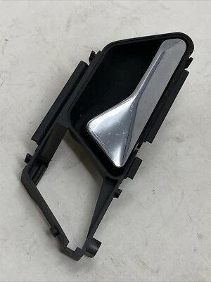 Manija de puerta interior delantera o trasera izquierda OEM 86-95 MERCEDES W124 300TE E500 Foto 1 de 4