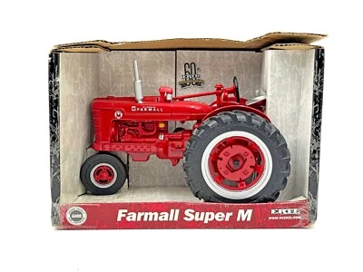 1/16 Farmall Super M Tractor - Image 1 of 3