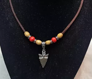 Handcrafted Native American Silver Arrowhead Necklace, USA - Picture 1 of 2
