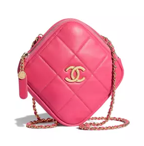 BNIB Authentic CHANEL Runway Pink Diamond Cut Handbag Lambskin - Picture 1 of 12