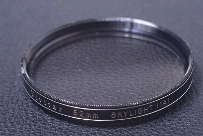 ✅ VIVITAR SKYLIGHT 1A 52MM FILTER GENUINE LENS OR CAMERA SCREW IN 19-4 - Image 1 of 2