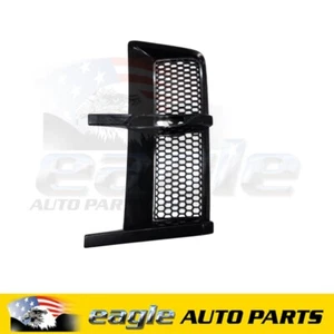 HSV VE GTS R8 Clubsport E1 E2 E3 Right Hand Side Guard Flute Insert Genuine - Picture 1 of 2