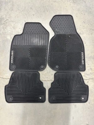01-05 C5 Audi A6 Variant Wagon Sedán Allroad Juego de alfombrillas de goma para todo clima OEM Foto 1 de 4