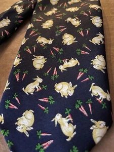 Corbata de conejo y zanahoria hecha en seda toda en Inglaterra - Imagen 1 de 5