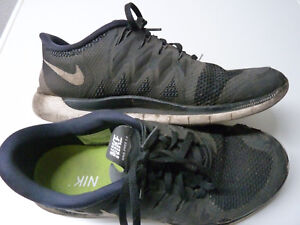 Nike Free Run 5.0, Gr. 44,5 / US 10,5 / 28,5 cm - Nike # 642198-001 black white