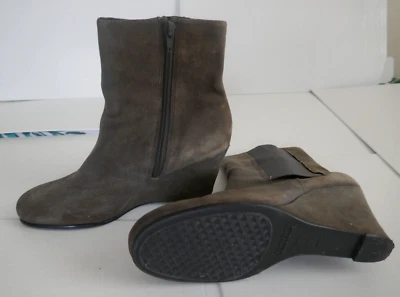 Botas aerossol tamanho 9 cinza camurça salto cunha "data ameixa" - Imagem 1 de 4