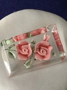 Lucite Reverse Carved Pink Flower Brooch - Picture 1 of 4