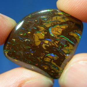 Beautiful 26ct Natural Australian Solid Koroit Boulder Opal * See Video Clip - Picture 1 of 1