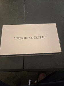 BRAND NEW Victorias Secret Makeup Bag, Travel Jewelry Case - Picture 1 of 2