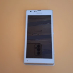 Sony Xperia SP C5303 - White Smartphone/ Mobile Phone. - Picture 1 of 4
