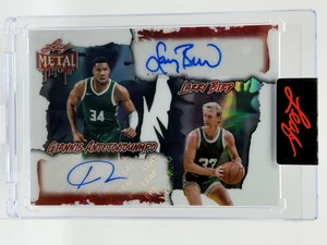 2025 Hoja de Metal Halloween Larry Bird y Giannis Antetokounmpo Doble Automático 3/3 - Imagen 1 de 2