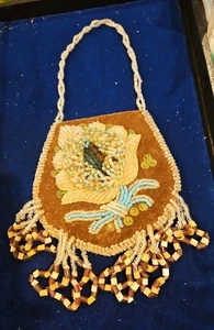 Vintage Indigenous Vintage Beaded Medallion Floral Design - Picture 1 of 7