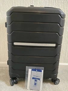 Samsonite Flux Suitcase. Cabin Size. Expandable. Black. New - Picture 1 of 9