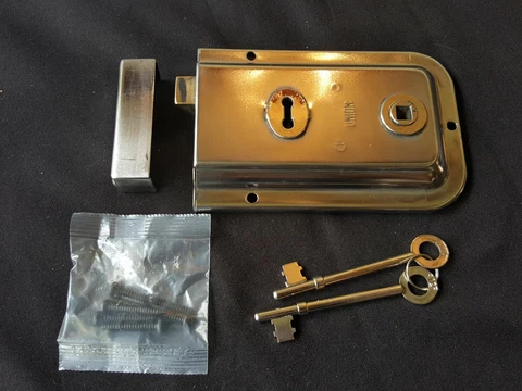 One Reclaimed Antique Steel Victorian Lock With Keys & Keep Furniture (EB244) Cover