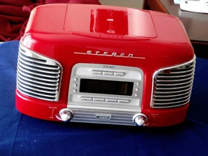 RADIO TEAC ~ RADIO CD Y AM-FM SLD90 ~ VINTAGE ~ 2002 ~ NUNCA USADO ~ FUNCIONA MUY BIEN ~ UN JEM - Imagen 1 de 6