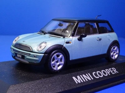 Minichamps 1:43 Mini Cooper hellblau Türkis schwarzes Dach Modellauto A 2159 - Bild 1 von 4