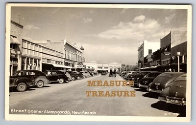 C.1940 RPPC ALAMOGORDO, NM WESTERN UNION, DRUG STORE, CARS PHOTO Postcard Q0 - Image 1 of 2