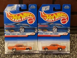 Lot Of 2 - Hot Wheels 1998 First Editions ‘70 Roadrunner 17/40 #661 Error Bakwrd - Picture 1 of 11