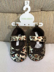 NEW BABY LAURA ASHLEY SLIP ON SHOES SIZE 3 TIGER PRINT - Picture 1 of 2