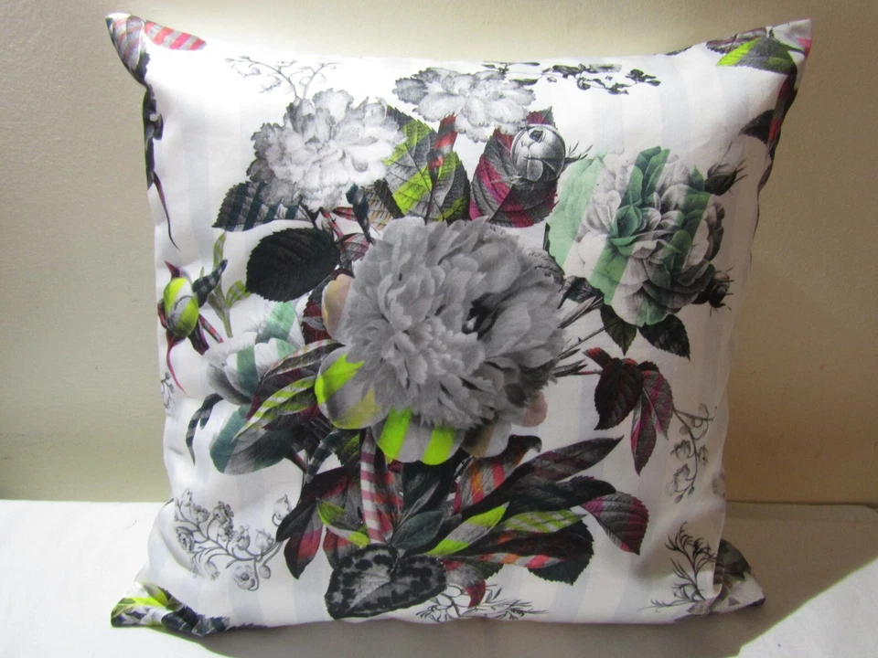 Designers Guild & Christian Lacroix Fabric Parvenue Rosee Cushion Cover D2 — 第 1/4 张图片