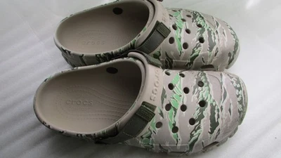 LEER Zuecos Crocs Offroad Sport Camuflados M 10 W 12 Foto 1 de 4