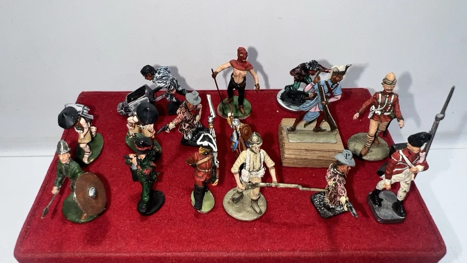 Lote de 15 soldados de hojalata pintados a mano - figuras históricas mixtas - 30-50 mm Foto 1 de 4