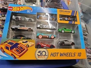 2018 HOT WHEELS 50TH ANNIVERSARY 10 PACK '55 GASSER - Picture 1 of 7