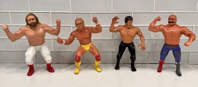 Lote de 4 figuras de goma de colección WWF Titan Sports LJN 8" 1984 Hulk Hogan Foto 1 de 4