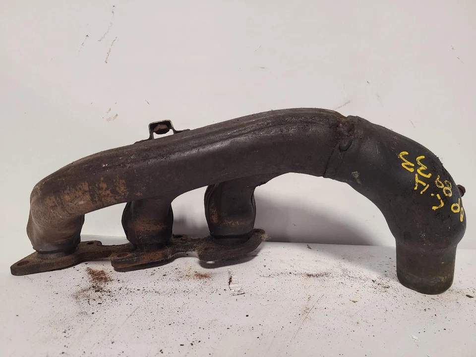 Colector de escape delantero izquierdo usado se adapta a: Oldsmobile Aurora 2002 3,5 L. delantero delantero Foto 1 de 4