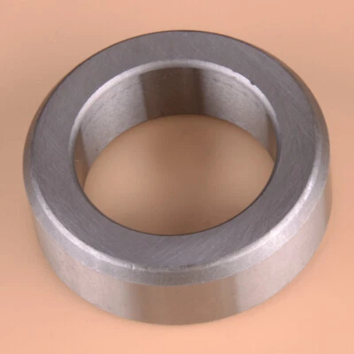 MB664448 RETAINER REAR AXLE BEARING INNER Fit For Mitsubishi Pajero Montero MK2 - Image 1 of 4